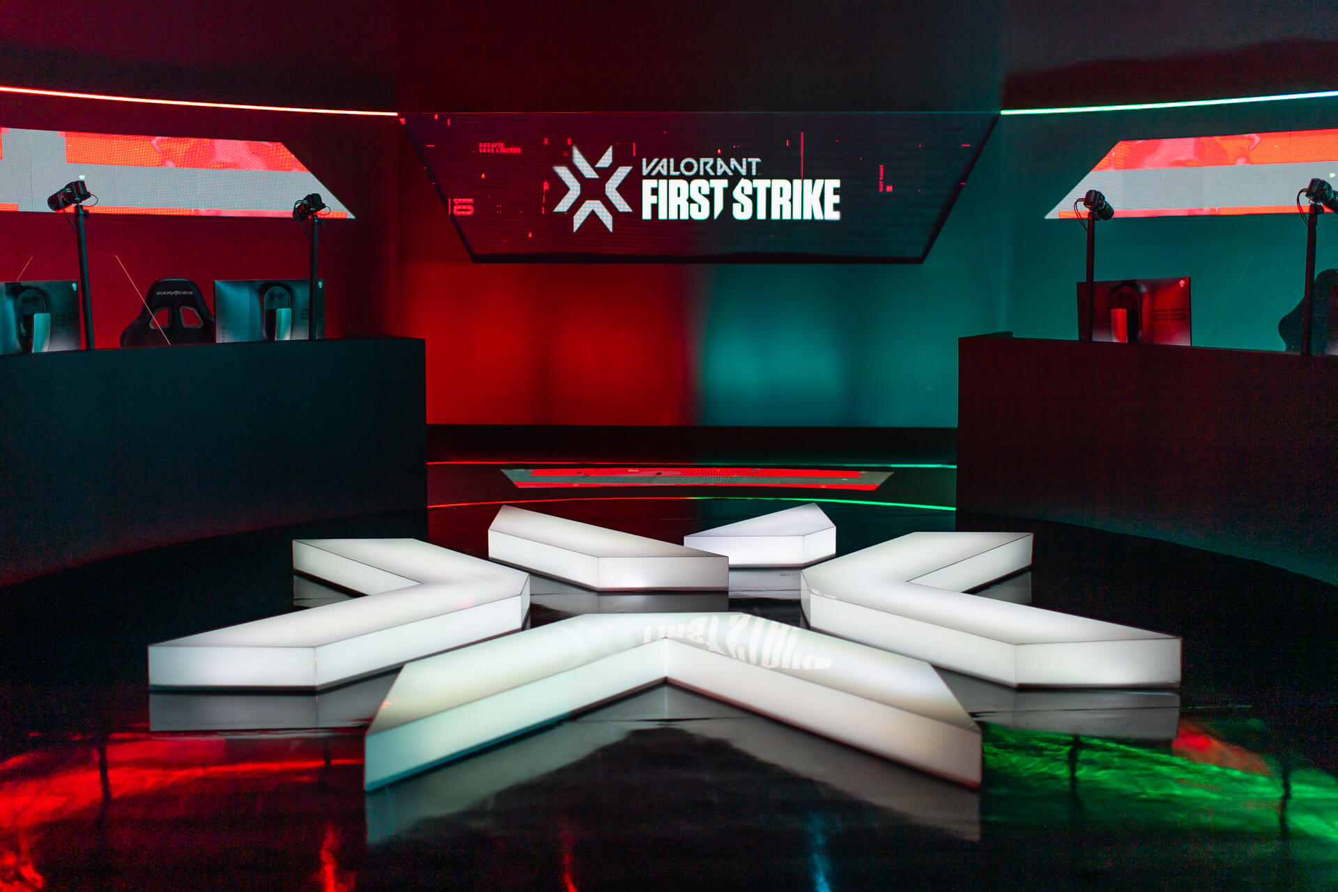 Problemas de conectividade são resolvidos e First Strike está ...