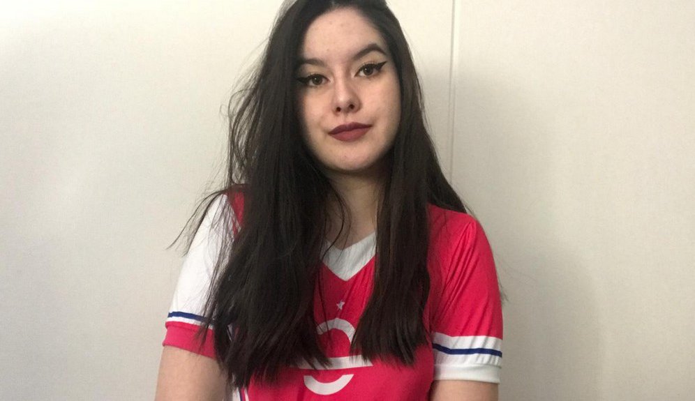 Paula "bstrdd", jogadora da Gamelanders Purple