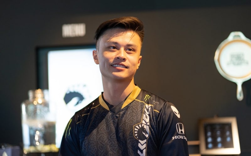 Stewie2K tem vasta história no CS e teve dificuldades no VALORANT