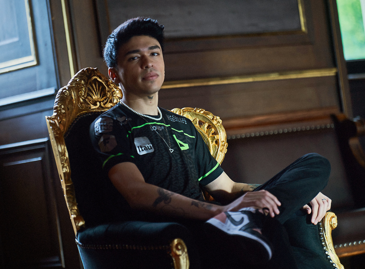 Torcida comemora retorno de pANcada a LOUD