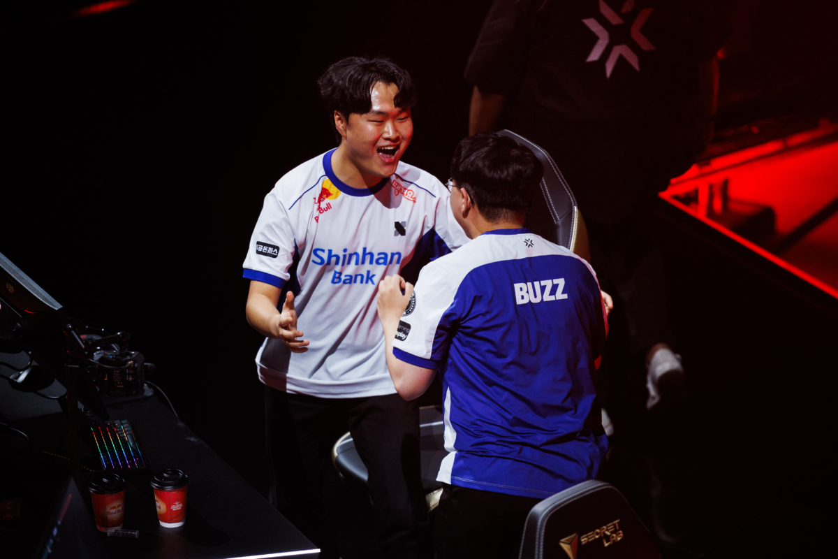 A DRX gravou a reação da torcida após a vitória sobre a LOUD