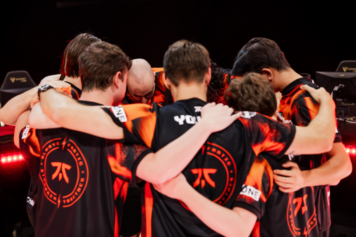 A FNATIC avançou com facilidade para os playoffs do Champions 2023