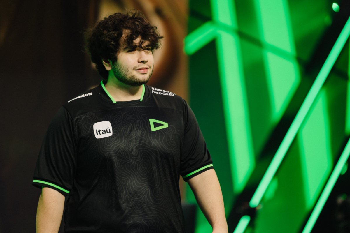 Less LOUD / Less Vitality