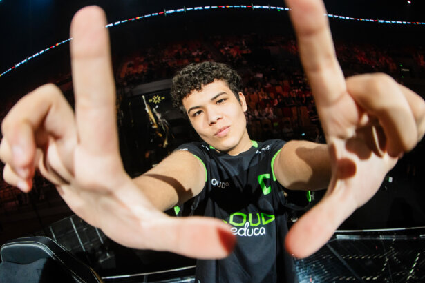 erde of LOUD is seen onstage during VALORANT Champions Shanghai